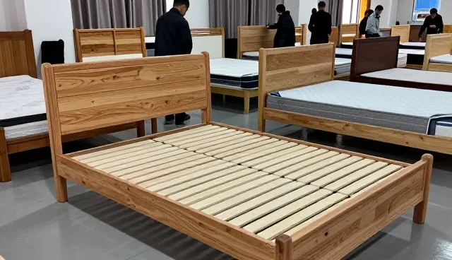 香河家具城红松家具销售处介绍独立弹簧床垫在门店销售中的应用